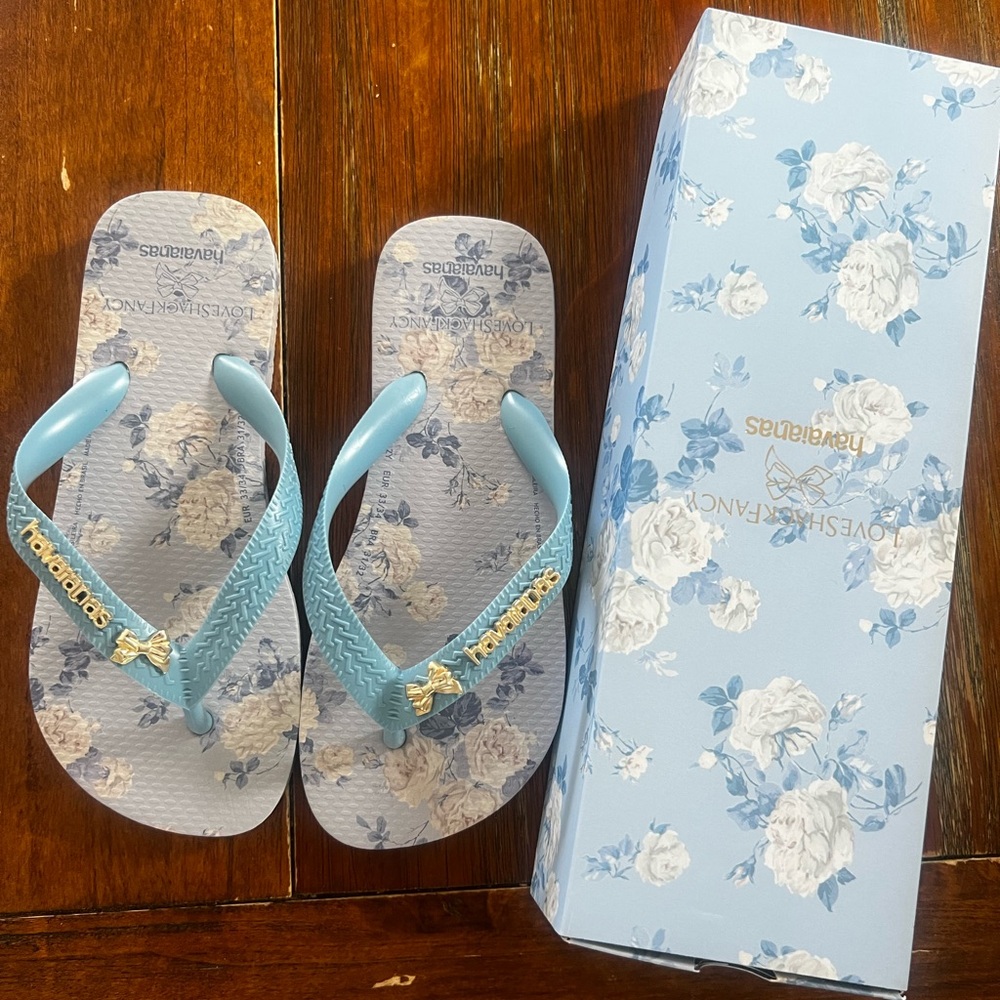 Havaianas/Love Shack Fancy Blue Floral Flip Flops